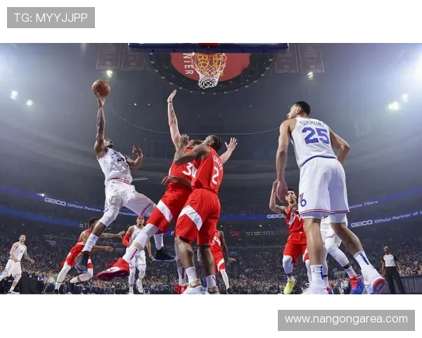 世界杯激战正酣各队表现引球迷热议赛场精彩瞬间不断